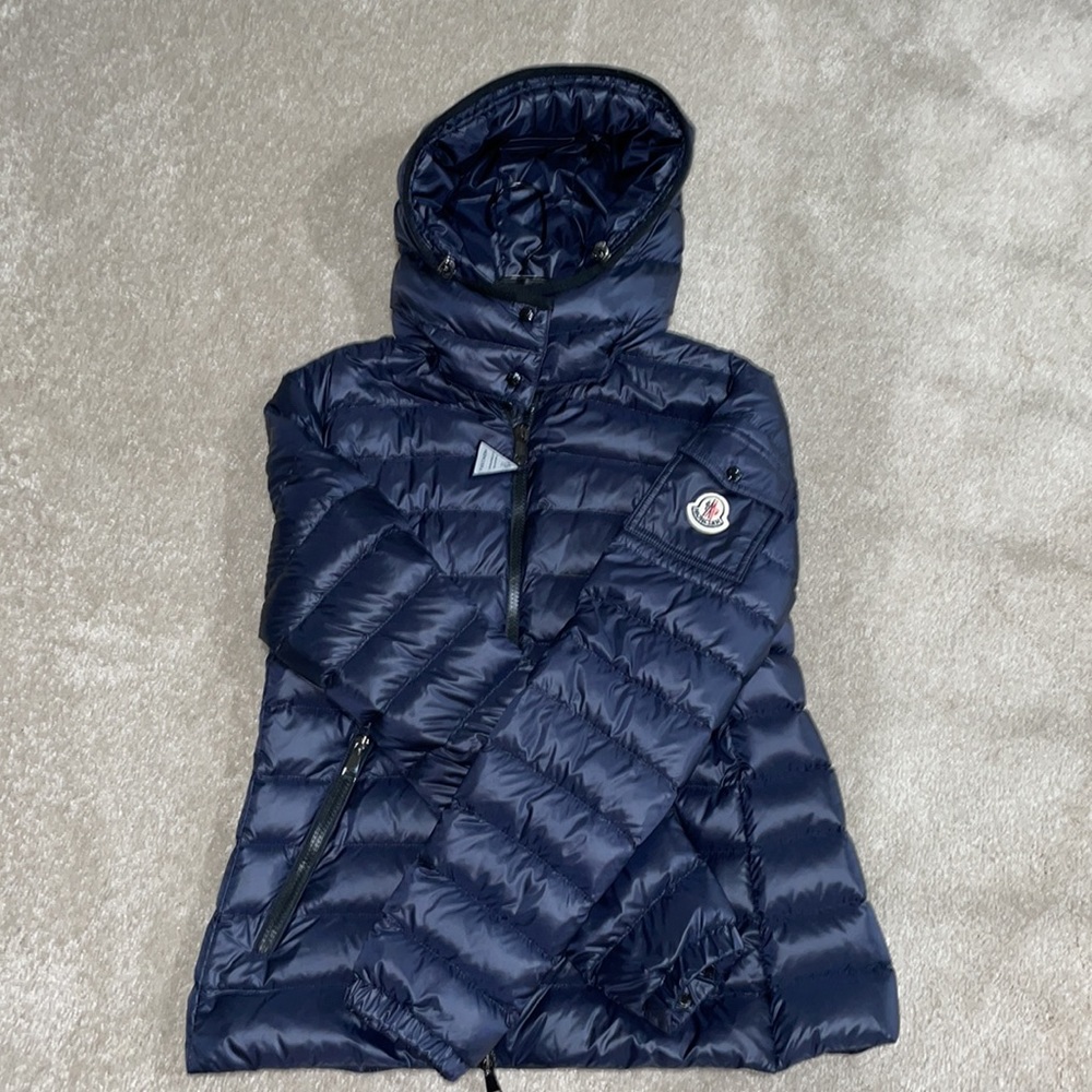 Moncler - Picture 3 of 9